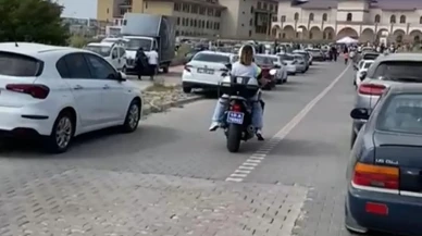 Bandırmada polis geç kalan öğrenciyi sınava yetiştirdi