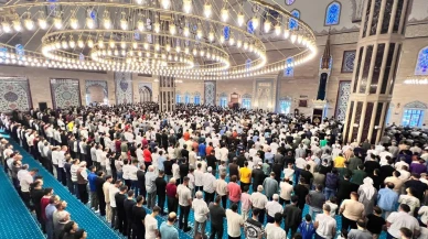 Abdülhamid Han Camii Kahramanmaraşta bayram coşkusuyla doldu