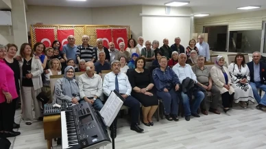 Tunçbilek Lisesi ilk mezunları 50 yıl sonra buluştu