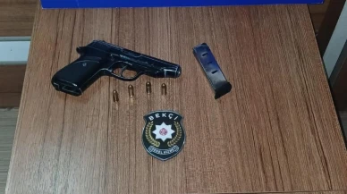 Ruhsatsız ses tabancası taşıyan kişi Manisada yakalandı