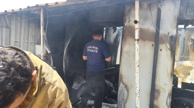 Gölbaşı konteyner kentte iki konteyner alev aldı