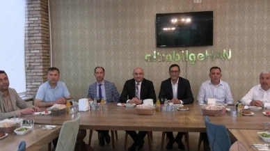 Tavşanlı muhtarları Kaymakam Baskın için veda programı düzenledi