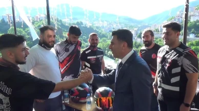 Tunceli Valisi Şefik Aygöl bayramda vatandaşlarla buluştu