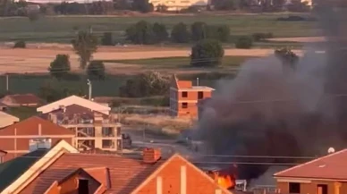 Bursa İnegölde çatı yangını bir kişiyi hastanelik etti