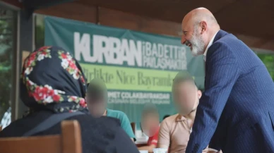 Başkan Çolakbayrakdar yetim çocuklarla bayram sevincini yaşadı