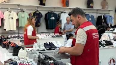 Sincan Belediyesi 952 çocuğa bayramlık hediye dağıttı