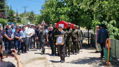 Kore Gazisi Hüseyin Emiroğlu Çorumda son yolculuğuna uğurlandı