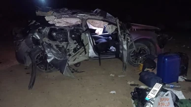 Tuncelide otomobil uçurumdan yuvarlanarak dört kişi yaralandı