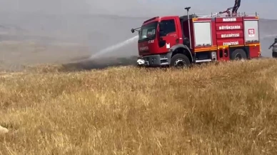 Mardin Şenyuva Mahallesinde arpa tarlasında yangın çıktı