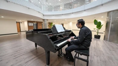 Otizmli piyanist Cem Görkem Fazıl Say gibi parlıyor