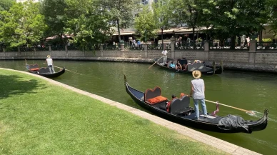 Bayramda Porsuk Çayında gondol keyfi yaşanıyor