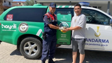 Yaralı baykuş Kuşadası jandarmasi tarafından kurtarıldı