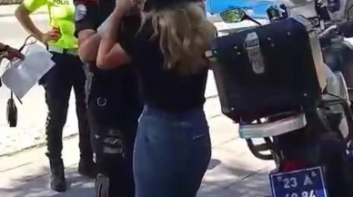 Elazığ polisi TYT sınavına geç kalan öğrencileri yetiştirdi