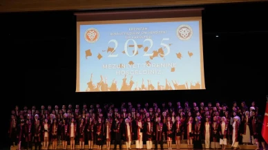 EBYÜ Tıp Fakültesi 123 genç hekimi hayata uğurladı