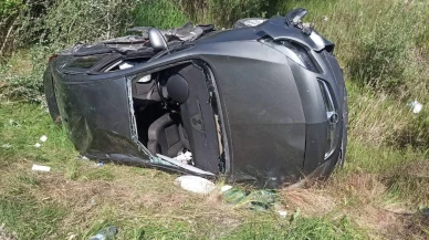 Yozgat Topçu köyünde iki araç çarpışarak kazaya karıştı