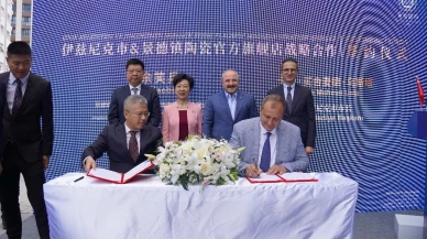 İznik ve Jingdezhen seramik sanatında güçlerini birleştirdi