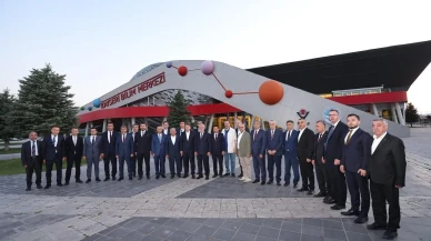 Bakan Tunç Kültepe ve fosil sergisini keşfetti