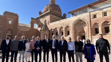 Bakan Yardımcısı Çam Ağrı kültür yatırımlarını inceledi