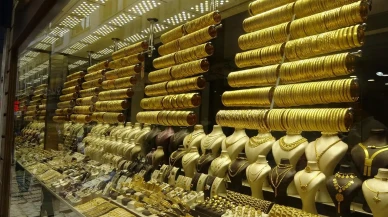 Trabzon kuyumcuları düğün sezonu için hazırlanıyor