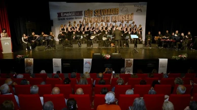 Mersin Emekli Korosu Türkülü Yürekler ile coştu