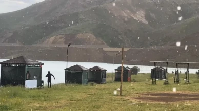 Yüksekova ve Hakkari bölgesinde sağanak yağış başladı