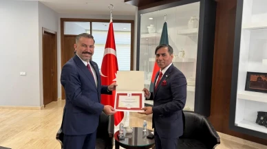 Üç ülkenin büyükelçileri Türk Kızılay ile yardımlaşıyor