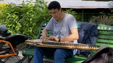 Eskişehir Adalar Bulvarında bayram sokak müziği coşturdu