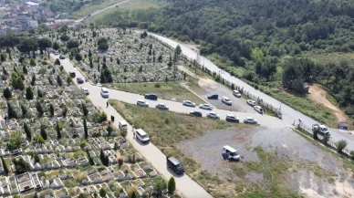 İstanbul mezarlıkları Kurban Bayramında ziyaretçilerle doldu