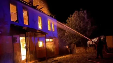 Karabük Eflani ilçesinde iki katlı ev yandı
