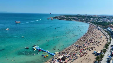 Didim Altınkum Plajı bayram tatilcileriyle doldu taştı