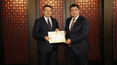 Kütahya Valisi Işın kaymakamlar için veda yemeği düzenledi