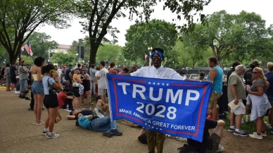 Trump ABD ordusunu överken protestocular sokağa çıktı