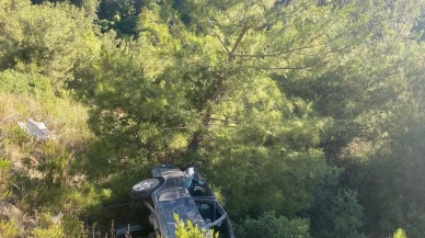 Hatayda otomobil uçurumdan yuvarlanarak can aldı