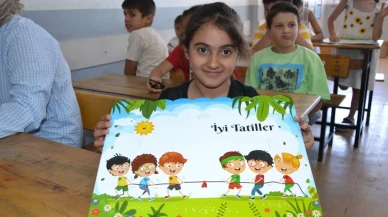 Manisalı öğrenciler Yunusemre ve Şehzadelerde karne aldı