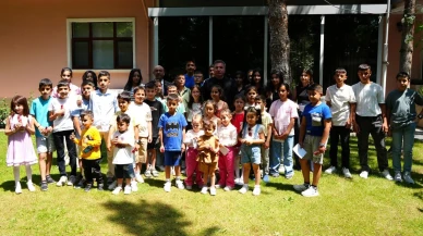 Erzincan Valisi Aydoğdu çocuklarla bayram sevincini paylaştı