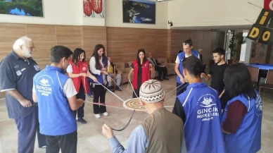 Afyonkarahisar'da Hüseyin Develi Huzurevi'nde nesiller buluştu