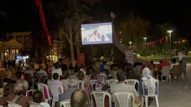 Düzce'de 15 temmuz şehitleri için "15.07 şafak vakti" film gösterimi yapıldı