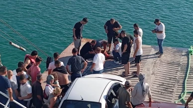Elazığ'da feribottan atlayan şahısı vatandaşlar Keban Baraj gölünde kurtardı.