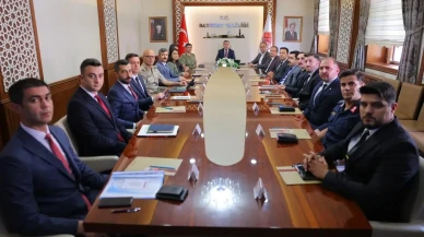 Bayburt güvenlik ve asayiş toplantısı Vali Eldivan başkanlığında gerçekleştirildi