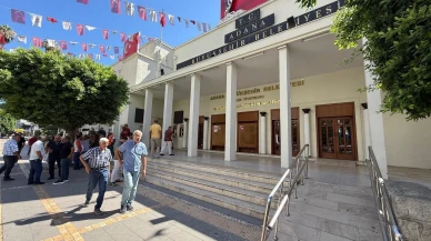 Adana Büyükşehir Başkanı Zeydan Karalar gözaltına alındı