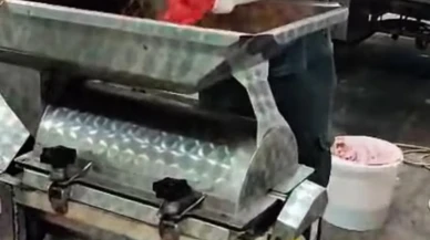 Osmaneli Belediyesi karpuz lokumu ve pekmezi üretiyor.