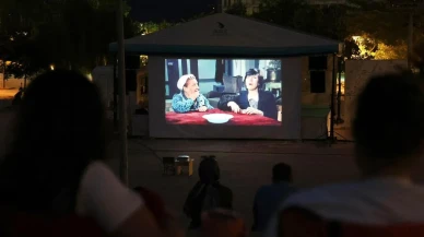 Düzce Üniversitesi’nde açık hava sinema günlerine yoğun ilgi