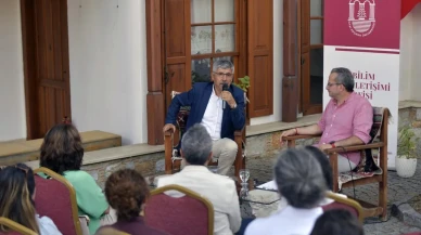 Muğla Sıtkı Koçman Üniversitesi'nde tarihçinin rolü bilim kafede tartışıldı