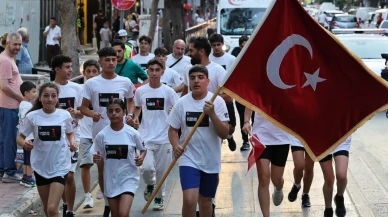 Manisa’da 15 Temmuz Sancak Koşusu milli sporcular tarafından coşkuyla tamamlandı