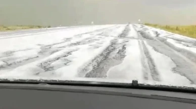 Kars Selim karayolunda şiddetli dolu yağışı etkili oldu