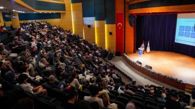 Sakarya Üniversitesi öğretmenlere akademik başarıları ve kampüs imkanlarını tanıttı