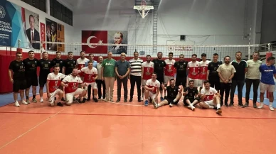 Sarıgöl ve Alaşehir dostluk voleybol maçında buluştu