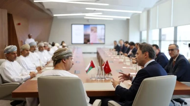 Bakan Bayraktar ve Umman Enerji Bakanı Al Aufi enerji iş birliği anlaşması imzaladı