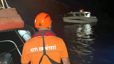 Arızalı tekne Marmaris açıklarında KIYEM tarafından kurtarıldı