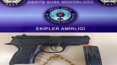 Çorum’da Polis Ekipleri 5 Aranan Şahısı Silah Ve Uyuşturucu İle Yakaladı